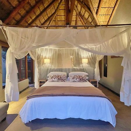 10 Raptors Lodge Hoedspruit Exterior photo