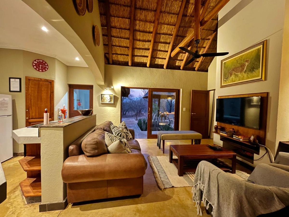 10 Raptors Lodge Hoedspruit Exterior photo