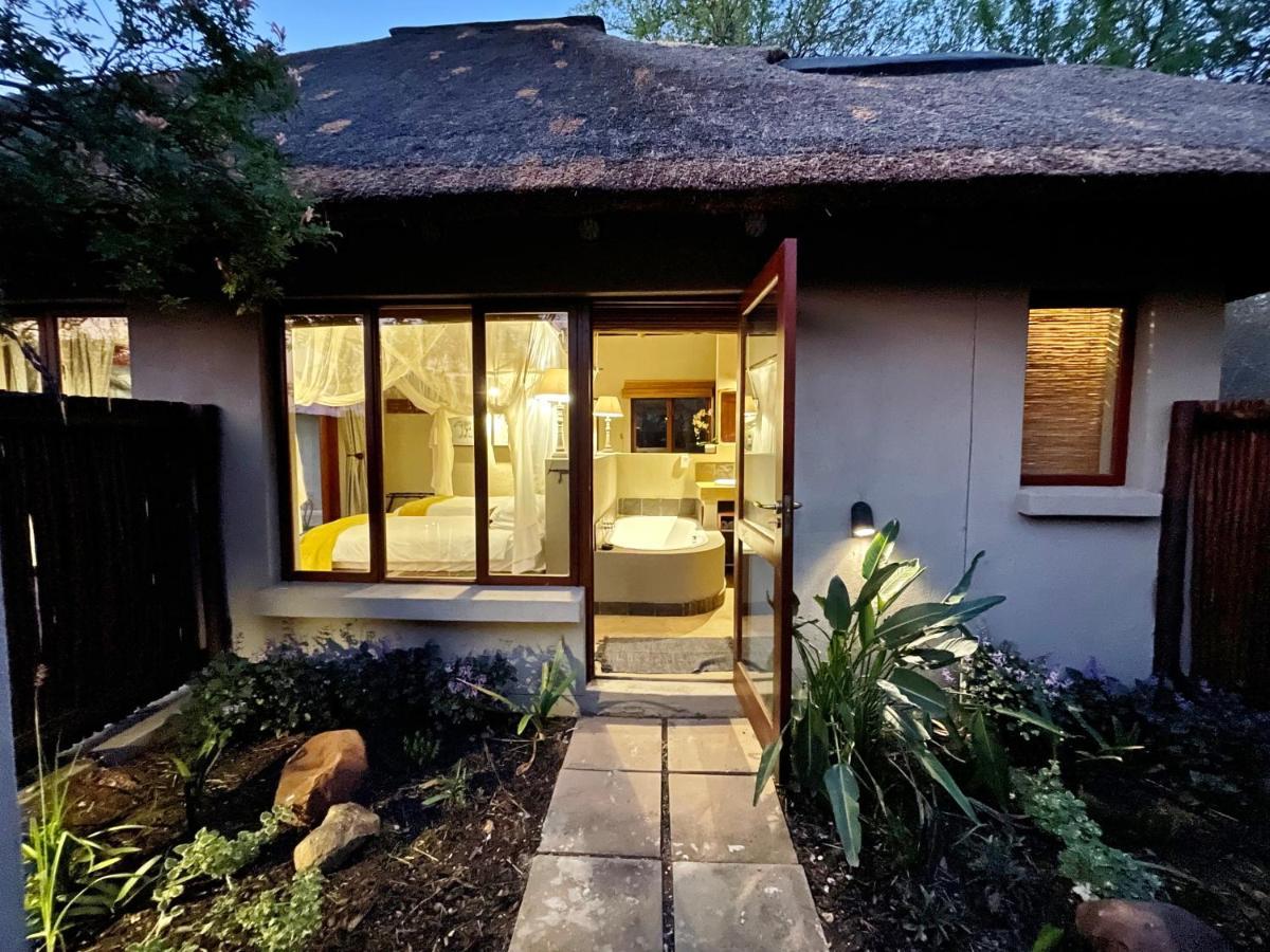 10 Raptors Lodge Hoedspruit Exterior photo